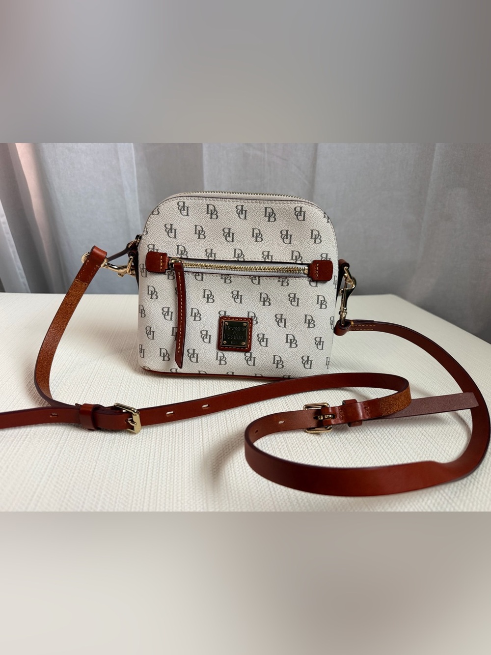 Dooney & Bourke White Signature Crossbody with Brown Trim